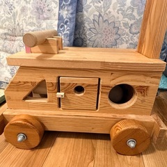 星野リゾート　　きのくるま木の車の画像