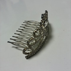 ティアラ ヘアアクセの画像