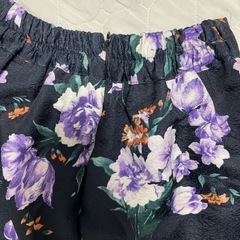 スカート　Mサイズ相当　花柄の画像