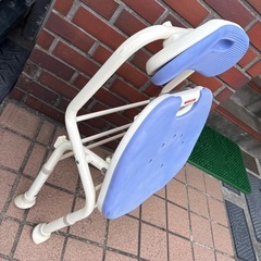 折りたたみシャワーベンチ IN-S アロン化成安寿シャワーチェアの画像