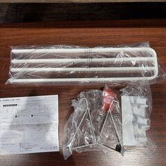 新品 tower 浴室扉タオル掛け上 バスタオルハンガー タワー ホワイトの画像