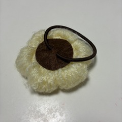 花 毛糸 ヘアアクセの画像