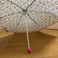 レオパード柄折り畳み傘の画像
