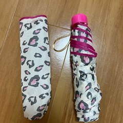 レオパード柄折り畳み傘の画像