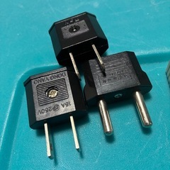 海外で日本の電気製品を使用するたの変換プラグの画像