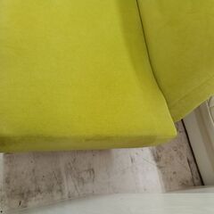 リユースのサカイ栃木店★ジモティ割あり★  ソファー イエローグリーン W140×D70×H60 クリーニング済み TC11210の画像