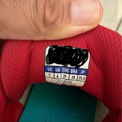 野球シューズの画像