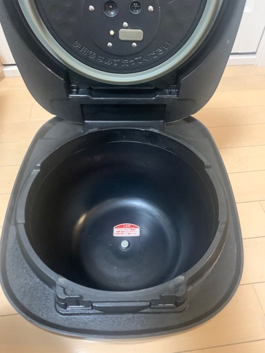 TIGER JPC-18KS 圧力IH炊飯10合　2019年製 タイガー 炊飯器 