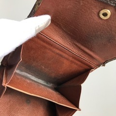ルイヴィトン モノグラム  Wホック おり財布 男女の画像