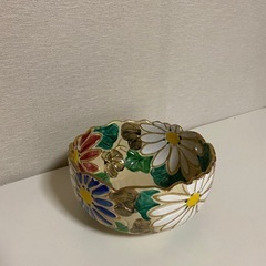 陶器の器の画像
