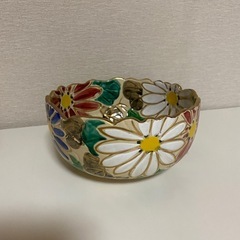 陶器の器の画像