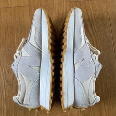 ニューバランス　WS327UND スニーカーの画像