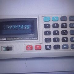 電卓　計算機　美品の画像