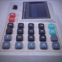 電卓　計算機　美品の画像