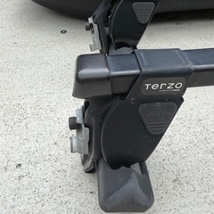 INNO イノー　ルーフボックス　TERZO キャリア　の画像