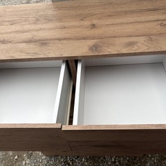 5段木製収納家具の画像