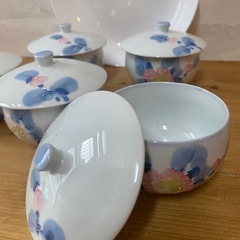 湯呑み🍵　蓋つき　白皿の画像
