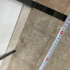 ガラスのテーブルの画像