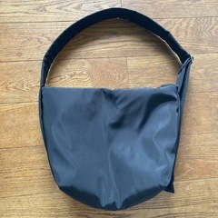 ステッチベルト ショルダーバッグの画像