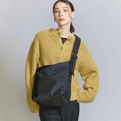 ステッチベルト ショルダーバッグの画像