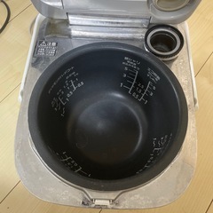 炊飯器の画像