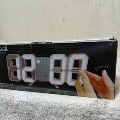 LEDセンサークロック（ホワイト）の画像