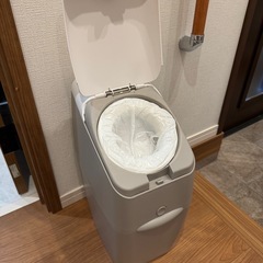 Aprica(アップリカ) 強力消臭おむつポット ニオイポイ グレージュ の画像