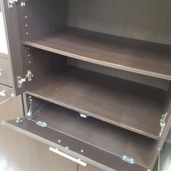 リユースのサカイ浦和店 【F122】★食器棚 ブラウンの画像