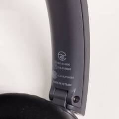 ～ご覧いただきありがとうございます～  ※値下げ不可 audio-technica ATH-SR30BT ワイヤレスヘッドホン  ◆商品の状態◆ 使用に伴うスレや擦り傷が見受けられます。やや使用感あり。 ヘッドクッション劣化で破れあり、イヤーパッドの状態は良好です。 ペアリング確認済み。30分音楽再生：100％のままでした。 バッテリーは消耗品の為、今後の減り方など保証対象外です。  内容物：ヘッドホンのみ（画像1枚目に写っているもの） ※上記説明にないもの・写真に載っていないものは付属しません※  【商の画像