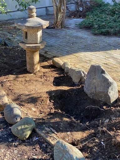 ※取引先決定済み　灯篭、庭石
