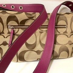 【coach】シグネチャー　ショルダーバッグの画像