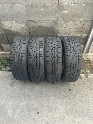 ホイール付きスタッドレスタイヤ