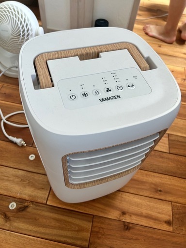 山善 コンパクトクーラー YEC-M03