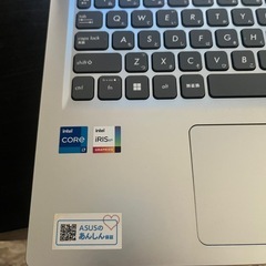 ASUS ノートPC Intel Core i7の画像