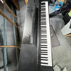 電子ピアノ ヤマハ クラヴノーバ CLP-350の画像