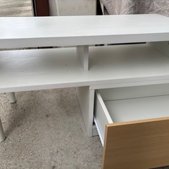 テレビ台の画像