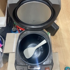 炊飯器の画像