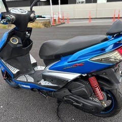 ⭐️自賠責R9.6付き❗️シグナスX125SR色々カスタム仕様⭐️バッテリー・プラグなど新品交換⭐️125cc原付2種スクーター⭐️の画像