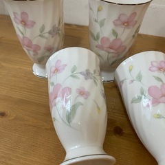 花柄　　器　　5点の画像
