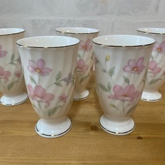 花柄　　器　　5点の画像