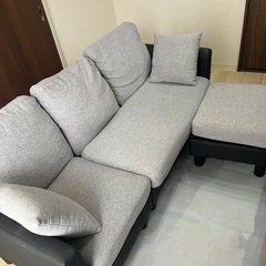ほぼ新品3人掛けソファーの画像