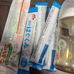 哺乳瓶　ミルクセットの画像