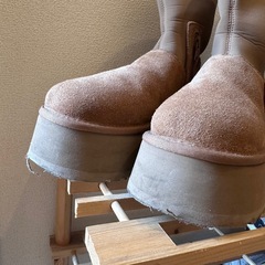 ugg classic dipper ムートンブーツの画像