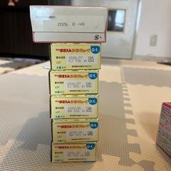 離乳食、ミルクセットの画像