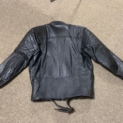 袖短め小さめビンテージ革ジャンの画像