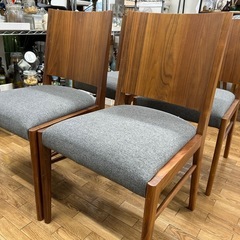モデルルーム展示品ウォールナットのモダンチェア4脚の画像