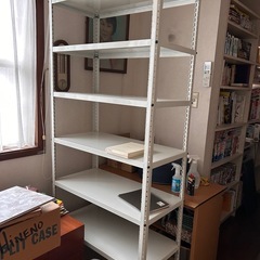 スチールラックの画像