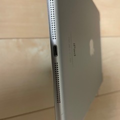 初代 iPad Air（第1世代）  32GBシルバー バッテリー69% 美品の画像