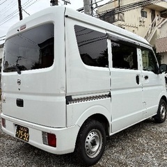 業務車両　軽バン　日産の画像