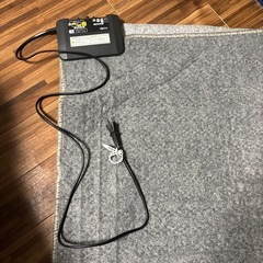 広電　KODEN  ホットカーペット2畳　VWU205の画像